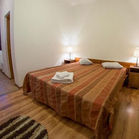 Floarea Soarelui Hotel Cheia  Bagian luar foto