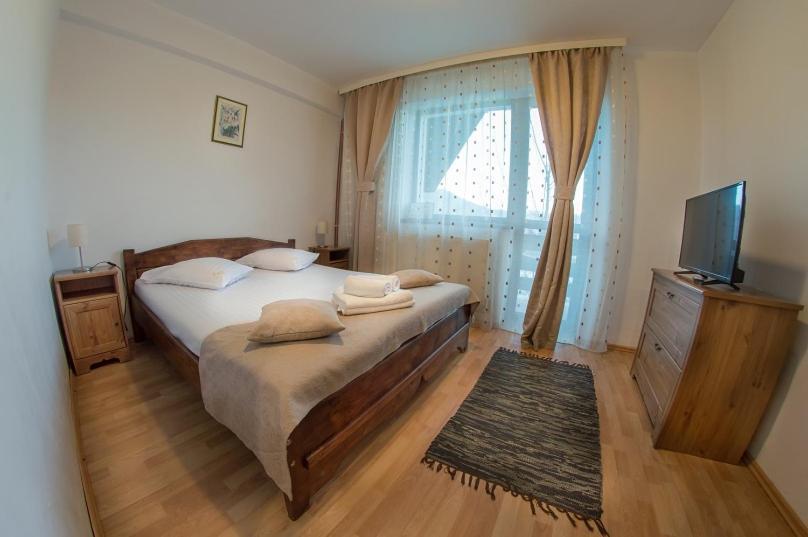 Floarea Soarelui Hotel Cheia  Bagian luar foto